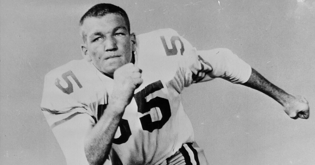 Maxie Baughan, temido linebacker de la década de 1960, muere a los 85 años