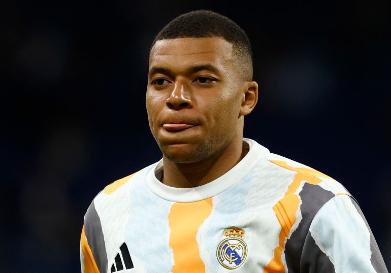 Fútbol Fútbol - Laliga - Real Madrid v RCD Mallorca - Santiago Bernabéu, Madrid, España - 14 de mayo de 2025 Kylian Mbappe Do Real Madrid durante el cálido antes del partido Reuters/Susana Vera