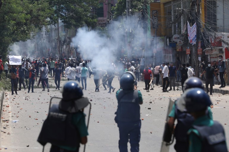 Violencia universitaria en Bangladesh