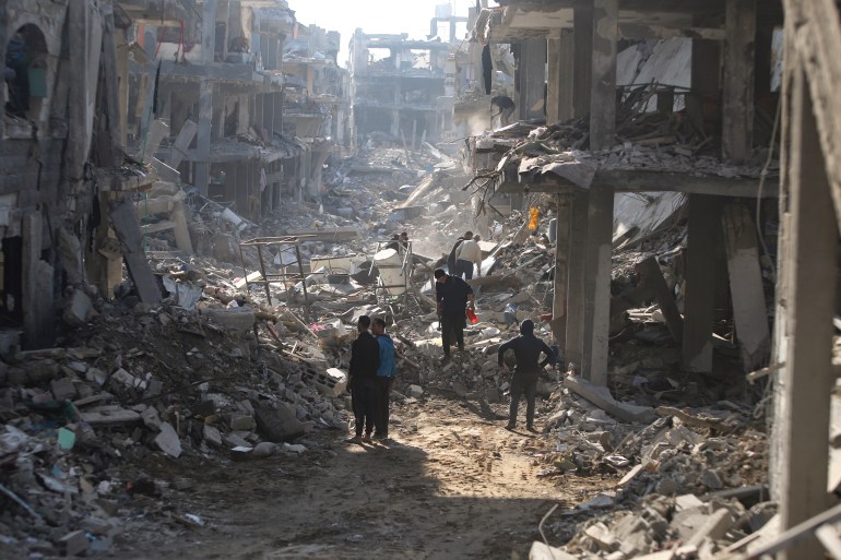 Los palestinos que regresaron para inspeccionar sus hogares, que fueron destruidos por el bombardeo israelí en Jebaliya, Northern Gaza Strip, miércoles 29 de enero de 2025. (Photo/Jehad Alshrafi)