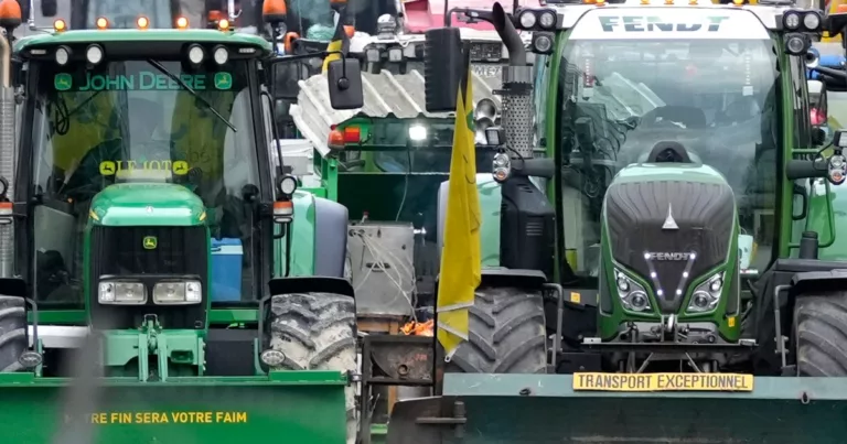 Agricultores enojados bloquean Bruselas para protestar contra las políticas de la UE y las importaciones baratas de Ucrania |  noticias de protesta