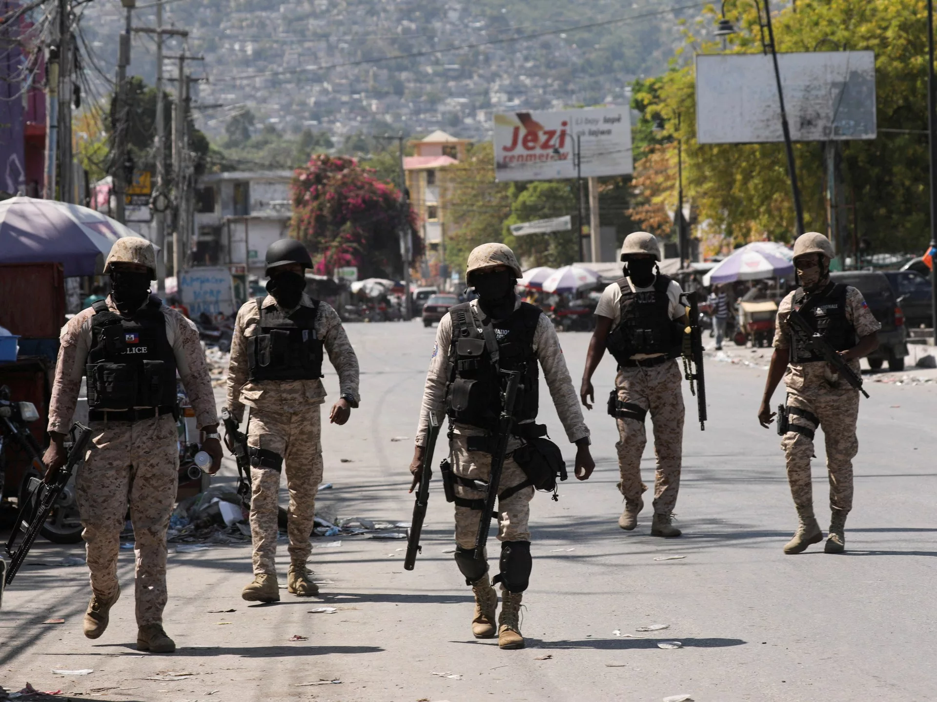 Al menos 12 cuerpos encontrados después de ataques de pandillas en un suburbio de lujo de Haití |  Noticias