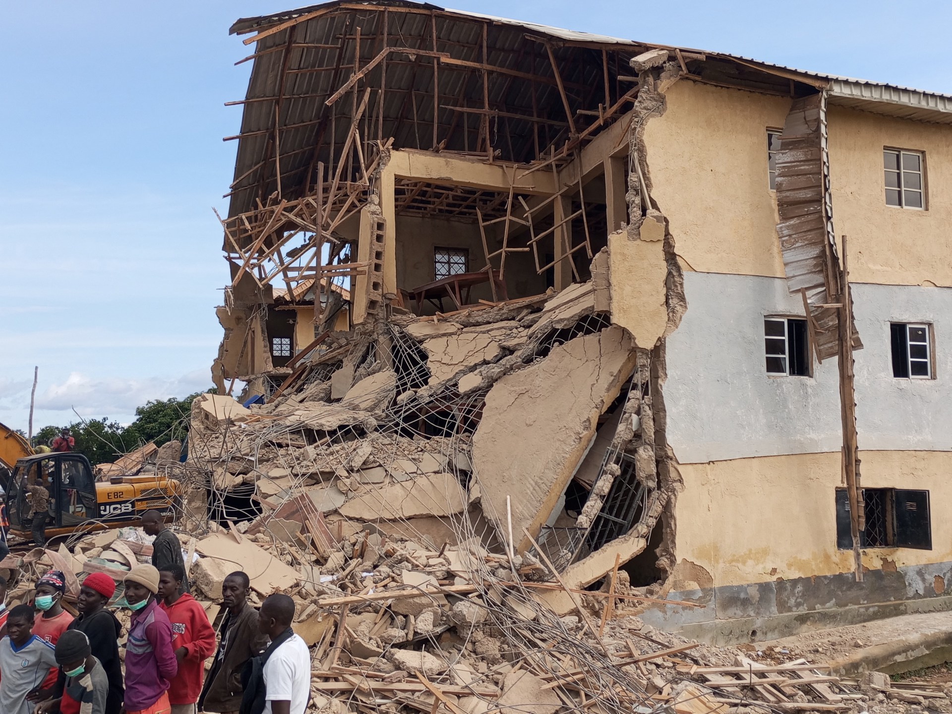 Al menos 22 muertos tras el derrumbe de un edificio escolar en Nigeria |  Noticias