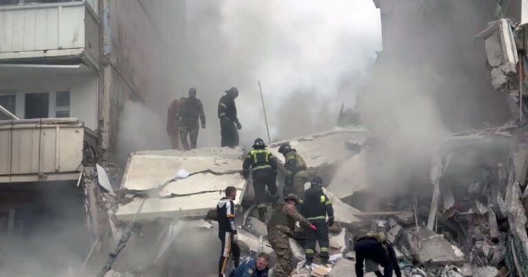 Al menos 6 muertos en el derrumbe de un edificio en Belgorod, dice Rusia |  Noticias de la guerra Rusia-Ucrania