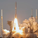 Amazon lanza los primeros 27 satélites de Internet del proyecto Kuiper
