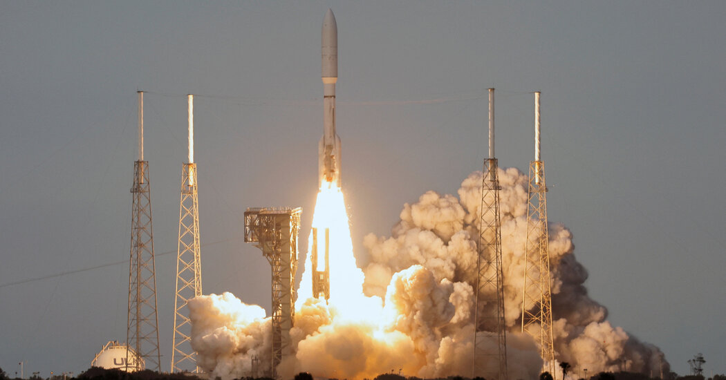 Amazon lanza los primeros 27 satélites de Internet del proyecto Kuiper