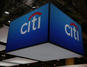 Banquero despedido de Citigroup dice que el director de operaciones tenía la intención de engañar al regulador sobre las métricas bancarias