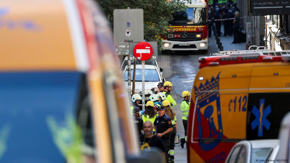 10 injured, 4 missing after Madrid building collapse – DW – 10/07/2025