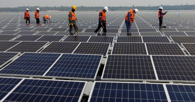 Como aparecen los aranceles de Trump, la industria solar del sudeste asiático enfrenta devastación | Noticias de crisis climática