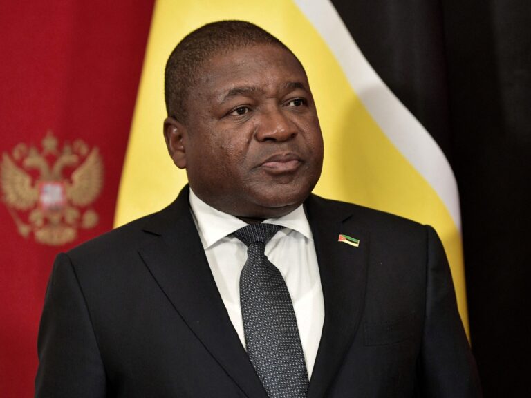 El presidente de Mozambique dice que la ciudad del norte está “bajo ataque” por grupos armados |  Noticias EIIL/ISIS