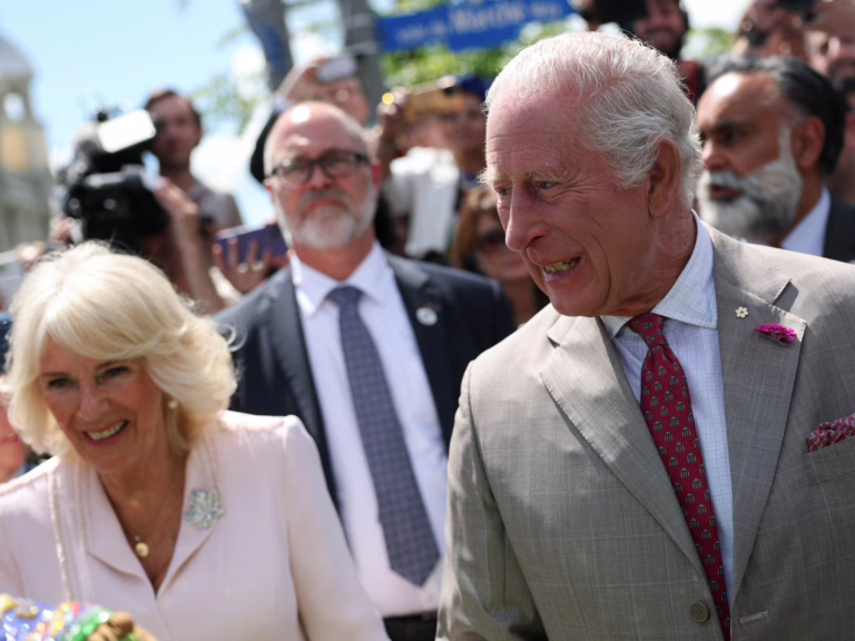 El rey Carlos III llega a Canadá en medio de tensión con Trump | Noticias de política