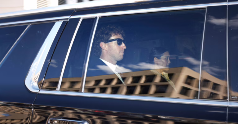 En el juicio, Mark Zuckerberg evita explicar las adquisiciones de Instagram y WhatsApp