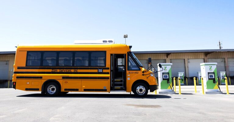 Estos autobuses escolares eléctricos están en camino de salvar la red