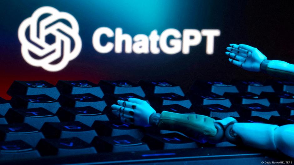 New study shows widespread AI misinformation – DW – 10/22/2025