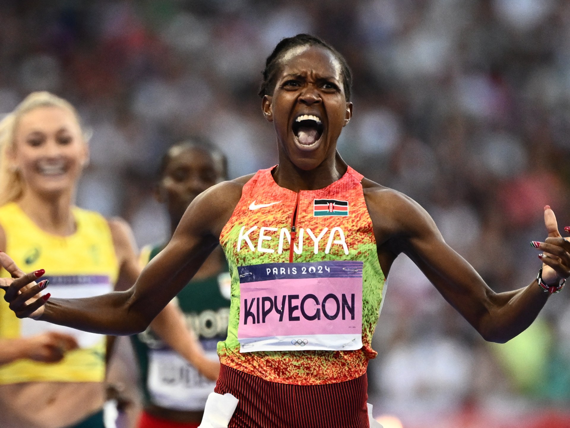 Faith Kipyegon de Kenia gana la final de 1.500 m y logra un tercer oro olímpico récord | Noticias de los Juegos Olímpicos de París 2024