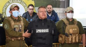 Jefe del ejército boliviano es detenido por intento de golpe de Estado tras enviar tanques |  Noticias