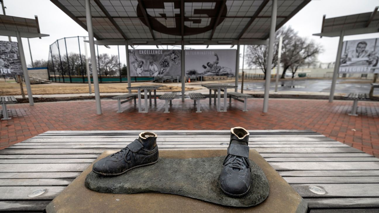 La estatua reconstruida de Jackie Robinson se dará a conocer el 5 de agosto