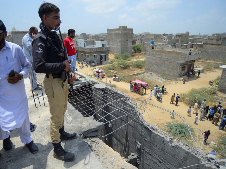 La tensión de la India y Pakistán aumentan en medio de ataques y acusaciones | Noticias de tensiones de India-Pakistán