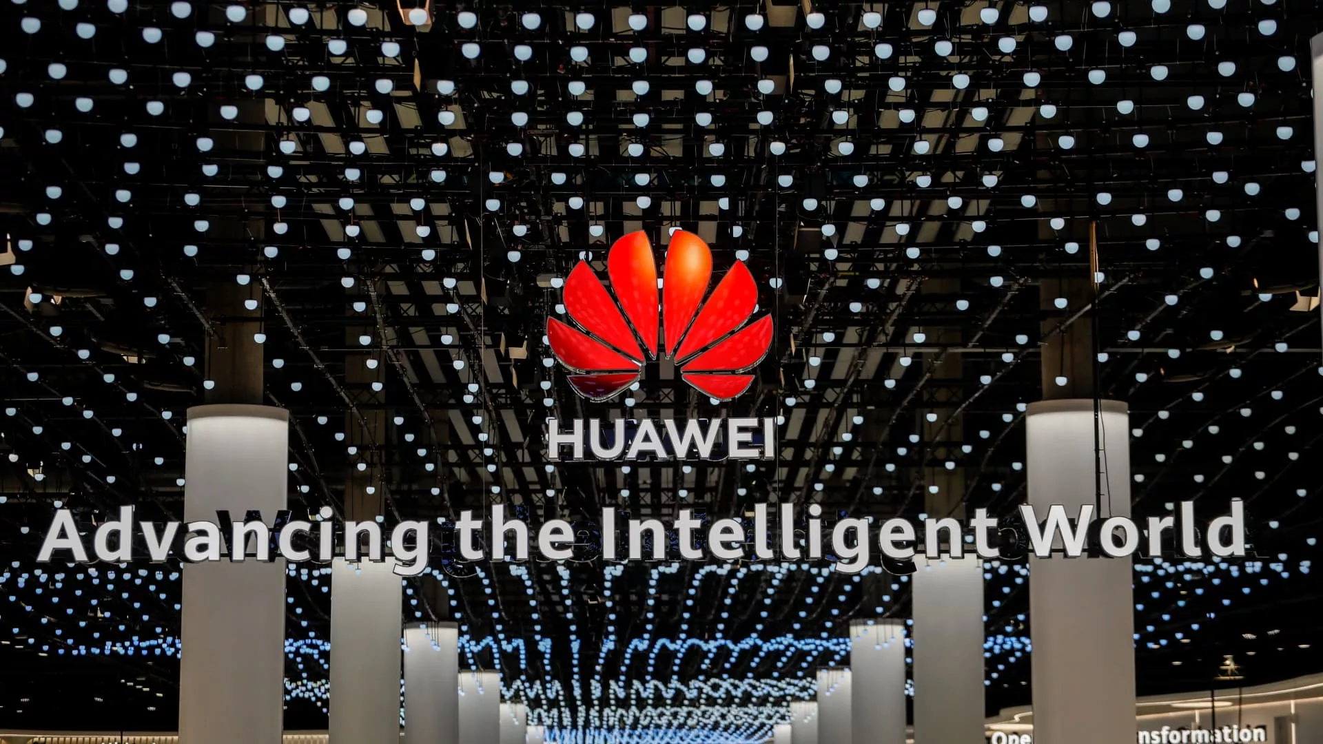 Las ganancias de Huawei se duplicaron en 2023 a medida que aumenta el negocio de teléfonos inteligentes y automóviles
