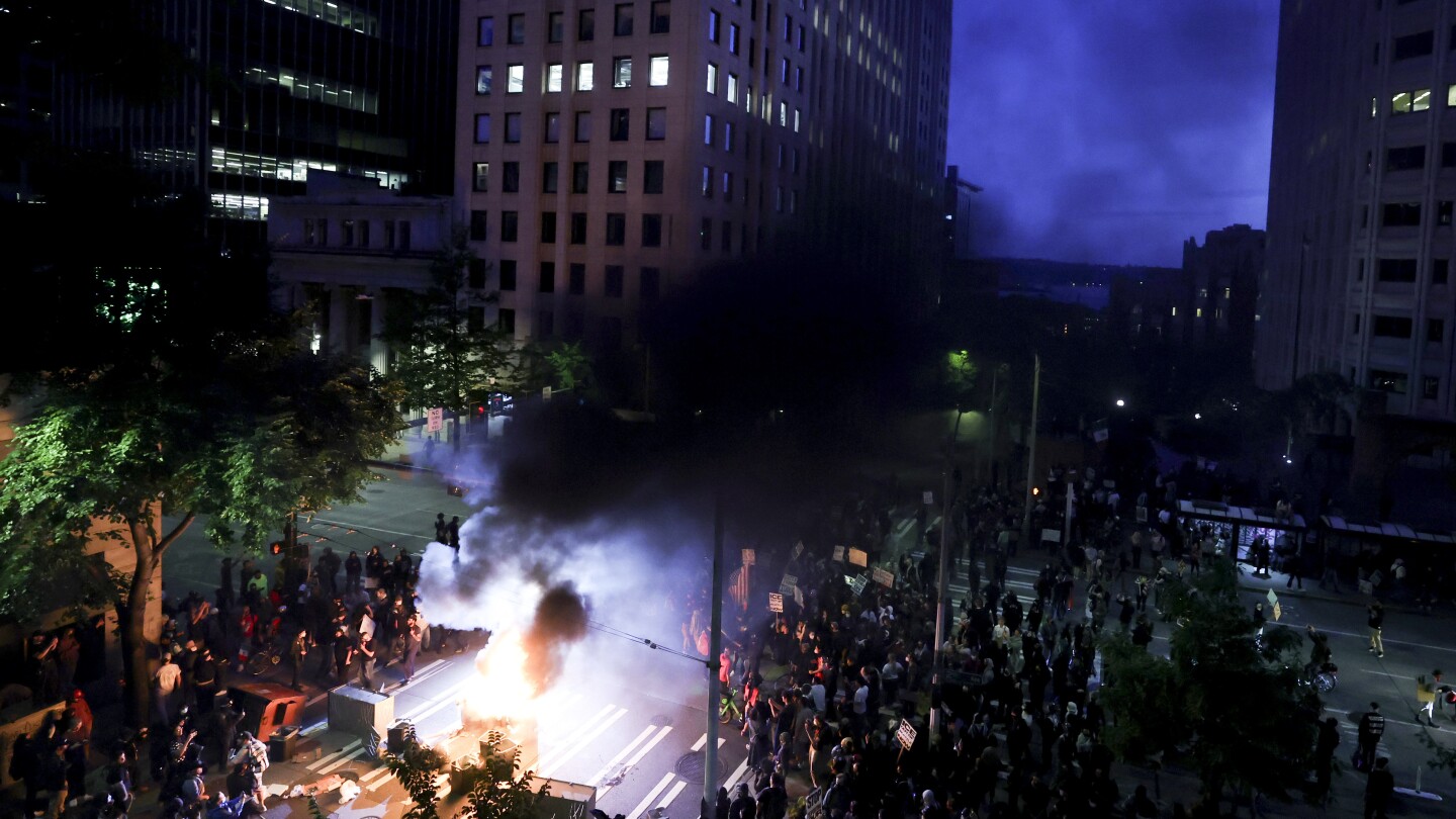 Las protestas por ataques de inmigración aparecen en los Estados Unidos