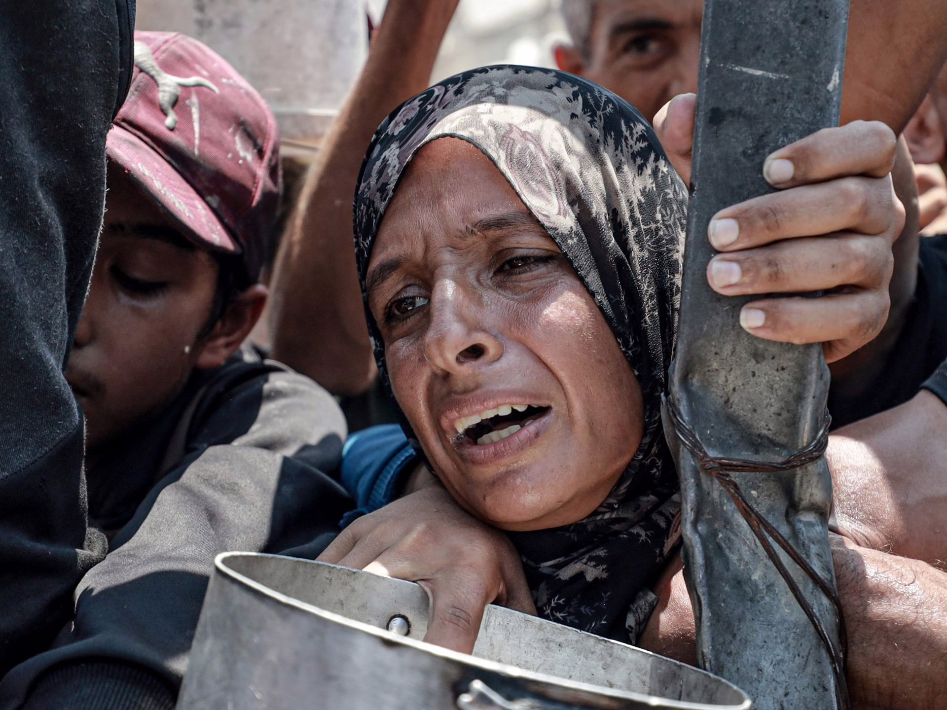 Los ataques israelíes matan a 63 en Gaza, a pesar de las 'pausas', a medida que la crisis del hambre se profundiza | Noticias de conflicto de Israel-Palestina