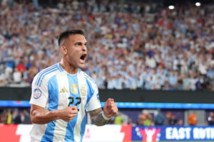 Los fanáticos fanáticos de Argentina tiñeron Times Square de azul y blanco, así luchó su equipo
