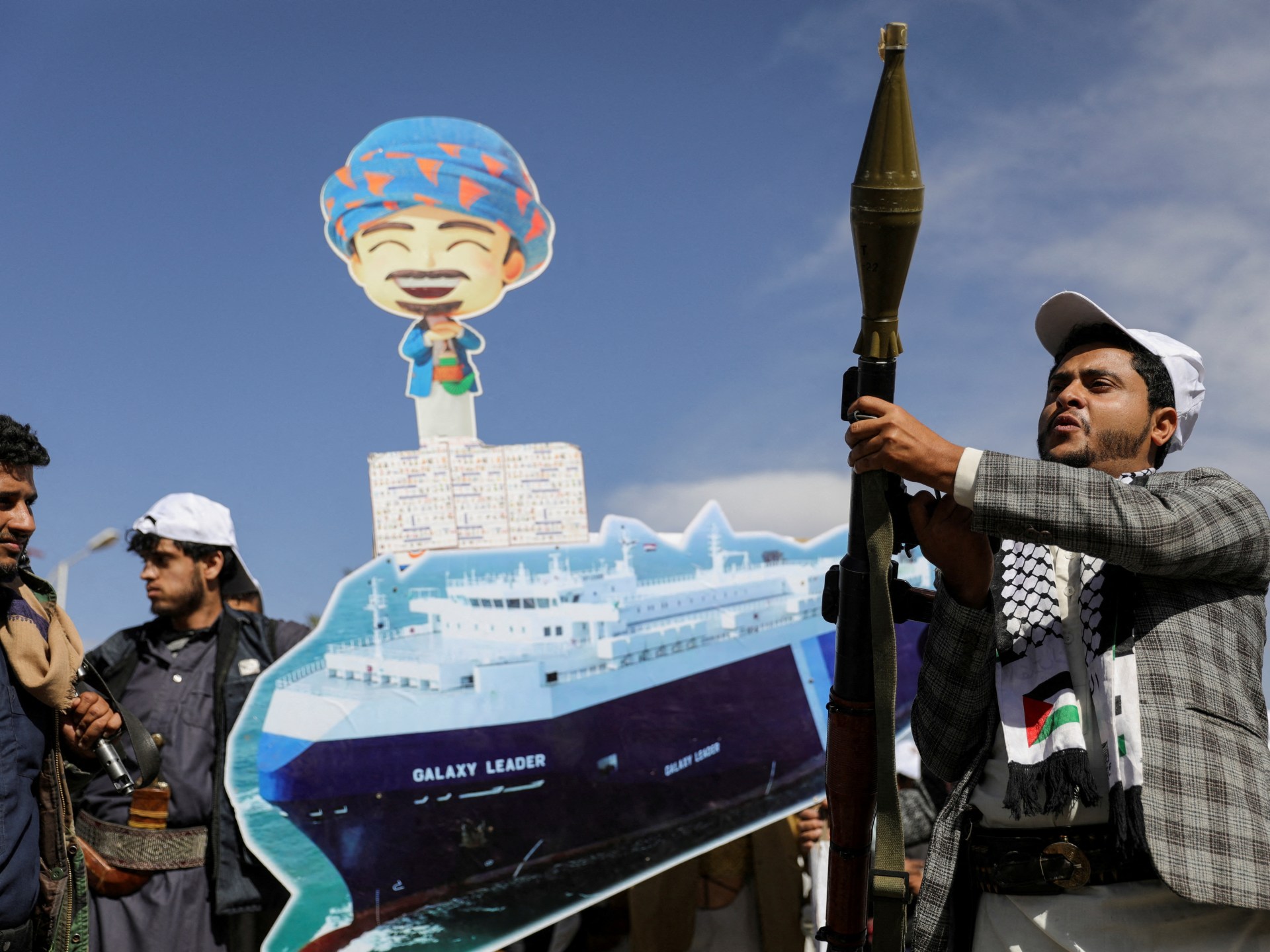 Los hutíes de Yemen chocan con barcos de la Armada estadounidense en el Golfo de Adén | Noticias hutíes