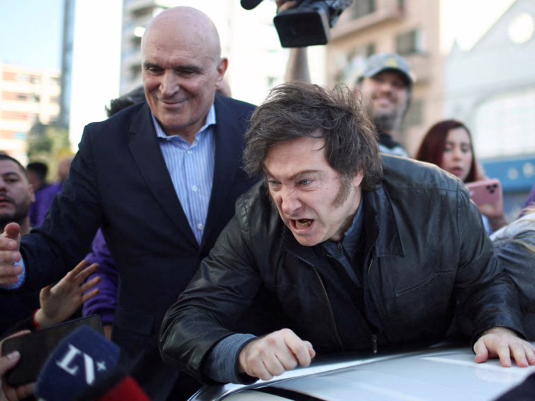 Los mercados argentinos caen después de que el partido de Milei pierde en Buenos Aires Vote | Noticias de mercados financieros