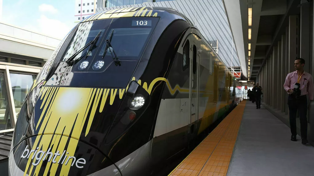 Los proyectos de trenes de alta velocidad reciben $6 mil millones en fondos federales: NPR