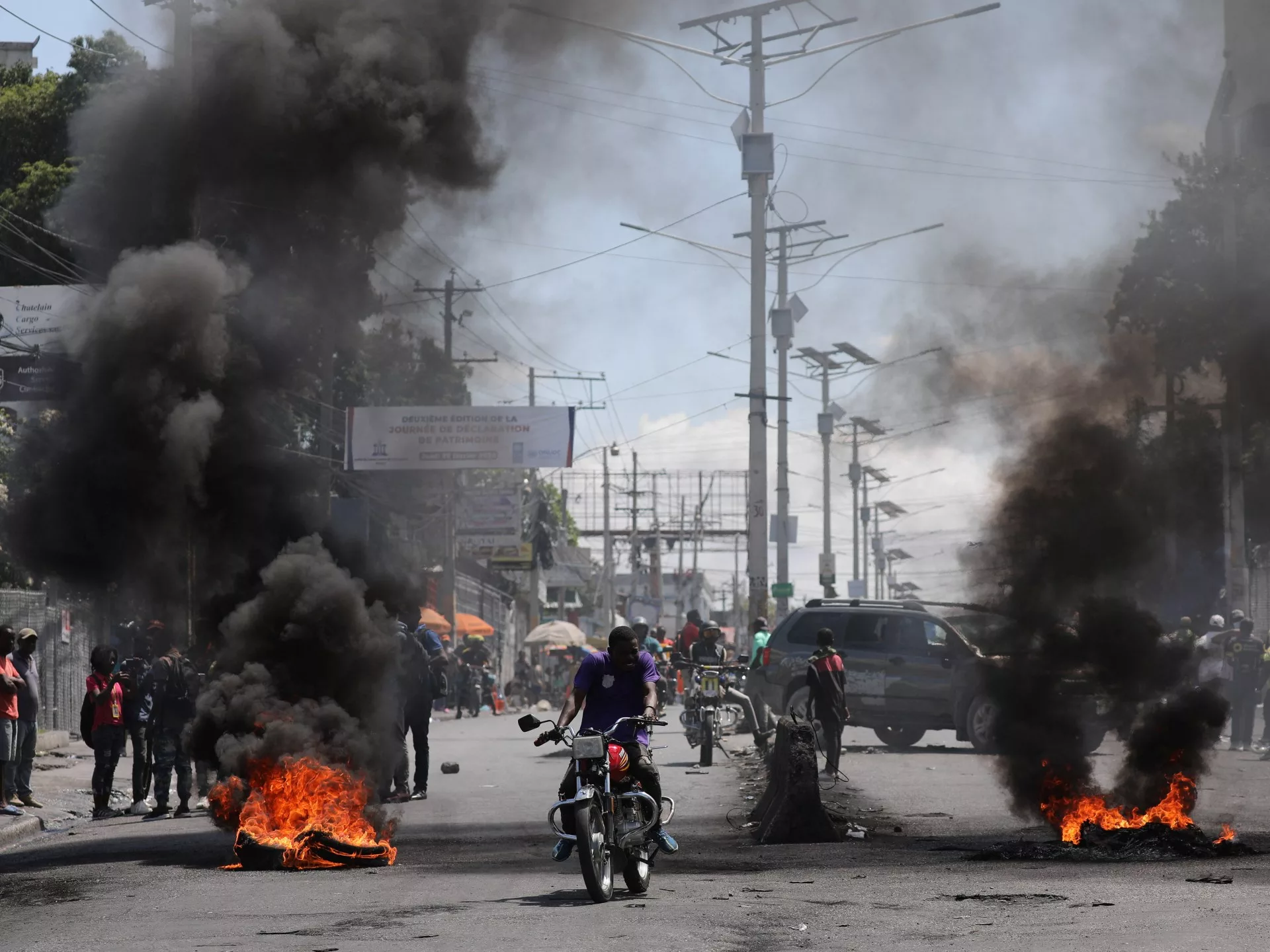 Militares estadounidenses transportan a parte del personal de la embajada de Haití y refuerzan la seguridad |  Noticias sobre Grupos Armados