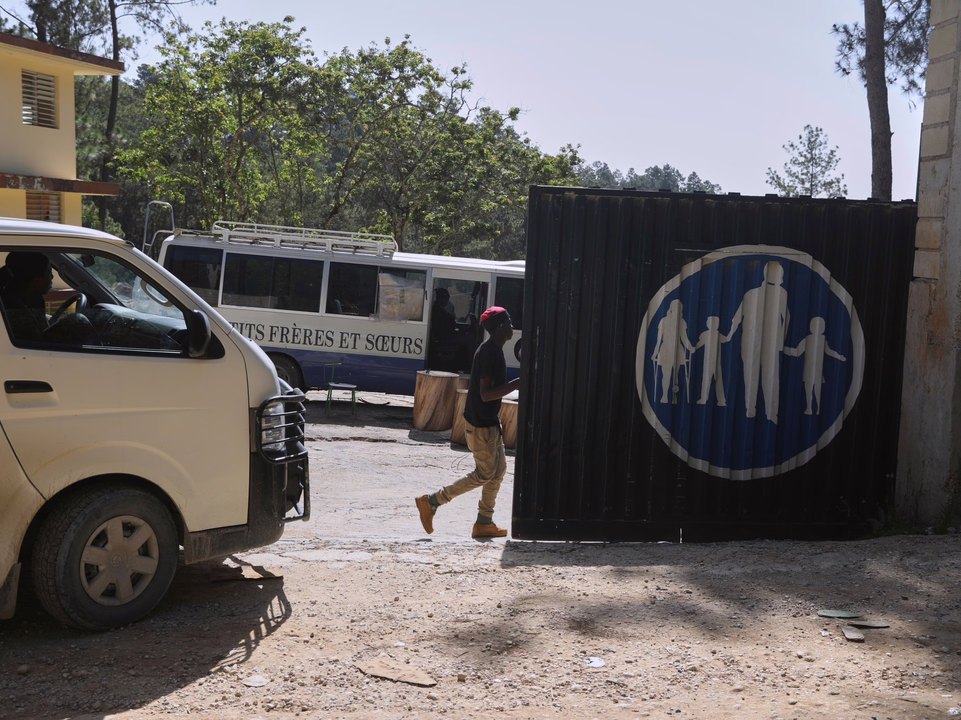 Misionero irlandés entre los ocho liberados después del secuestro de orfanatos en Haití | Noticias del crimen