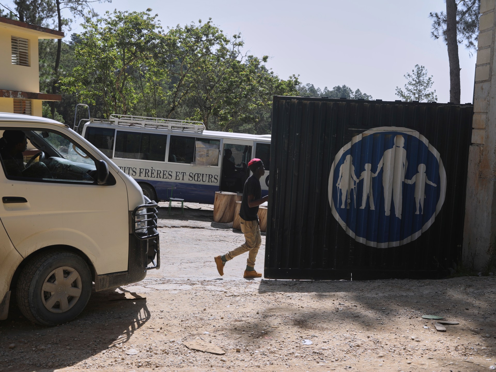 Misionero irlandés entre los ocho liberados después del secuestro de orfanatos en Haití | Noticias del crimen