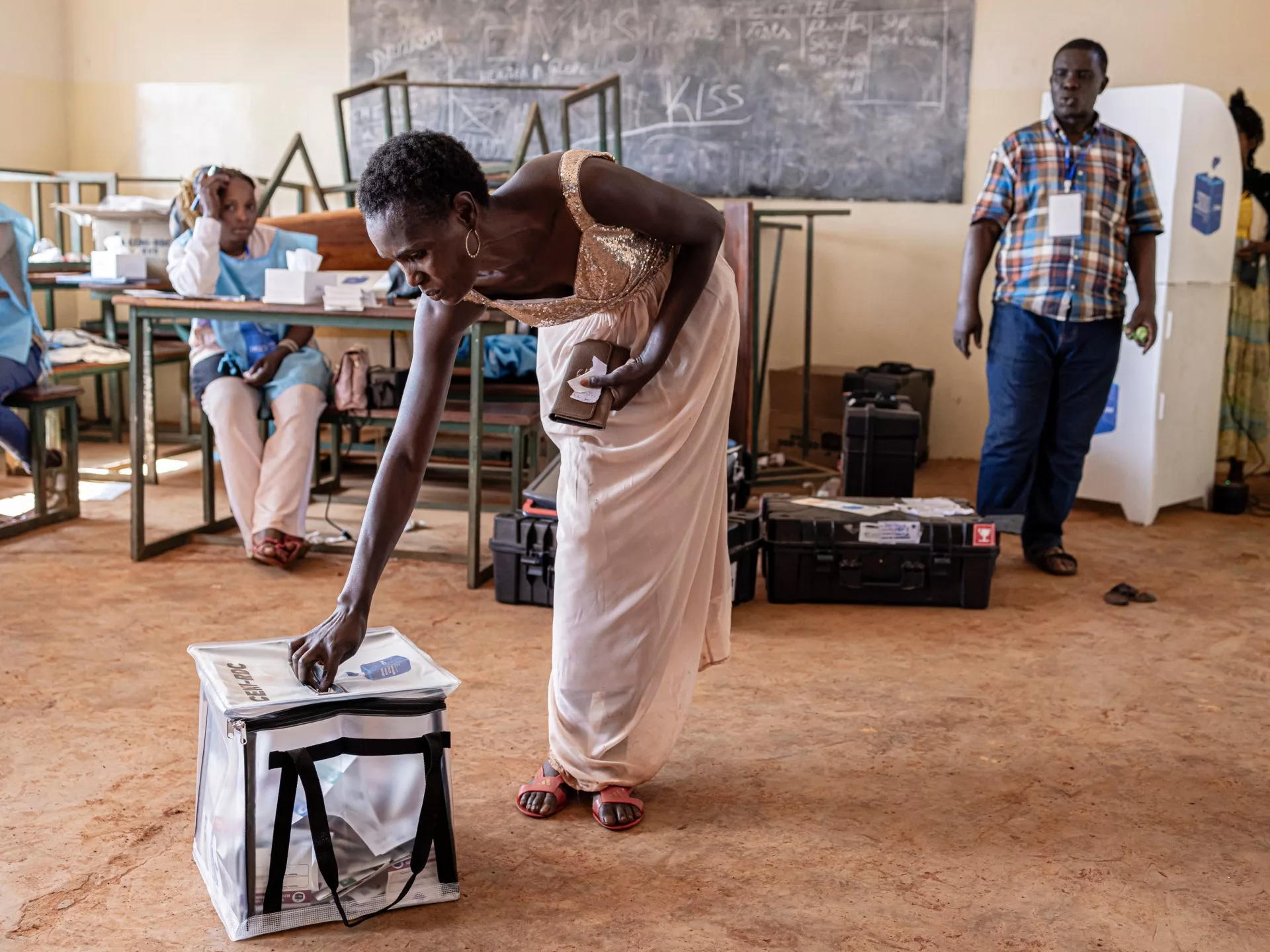 República Democrática del Congo vota en el segundo día de caóticas elecciones generales |  Noticias electorales