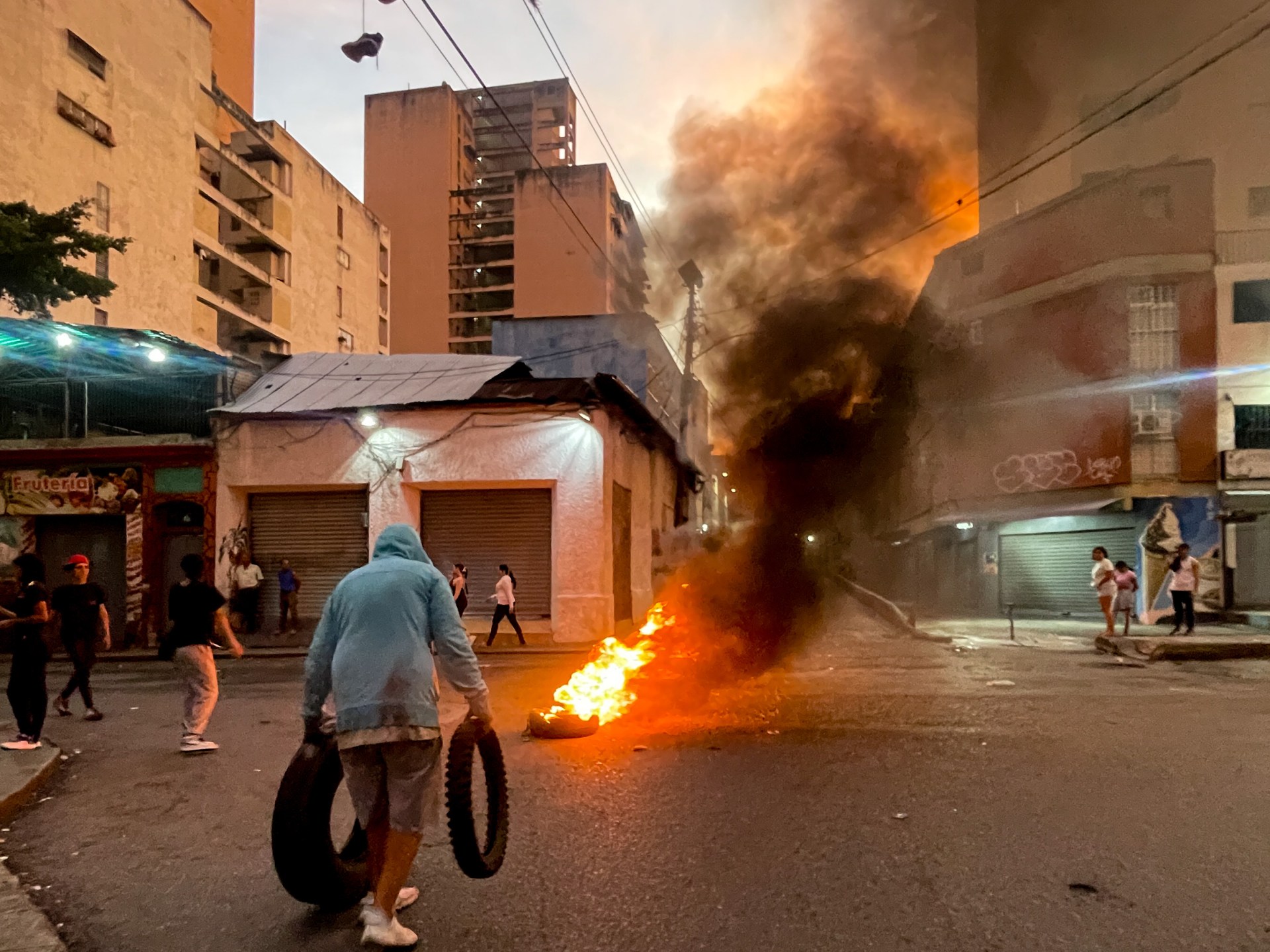 'Tengo miedo, pero voy a seguir': venezolanos atrapados entre la esperanza y el miedo |  noticias de protesta