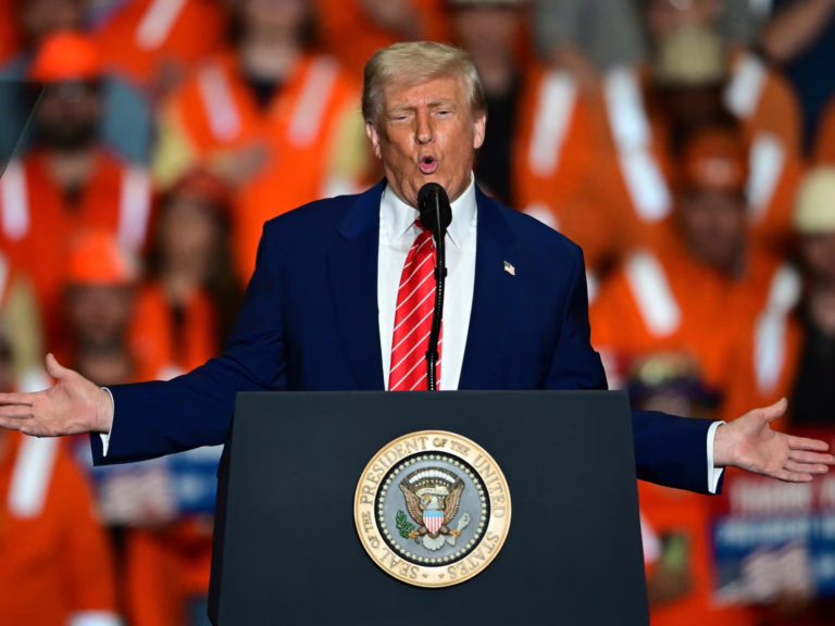 Trump dice que aumentará las tasas de acero al 50 % en el rally de Pensilvania | Noticias de Donald Trump