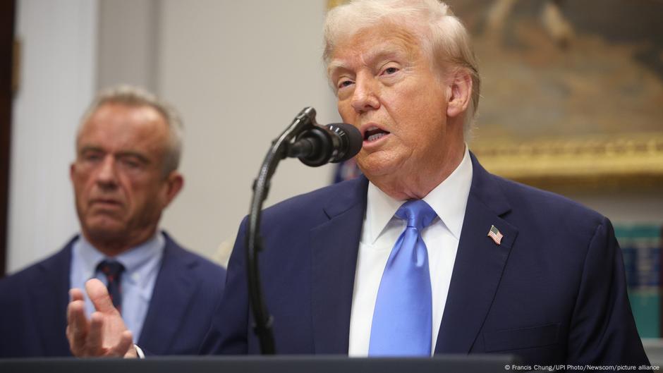 Trump pushes unproven claims linking Tylenol to autism – DW – 09/23/2025