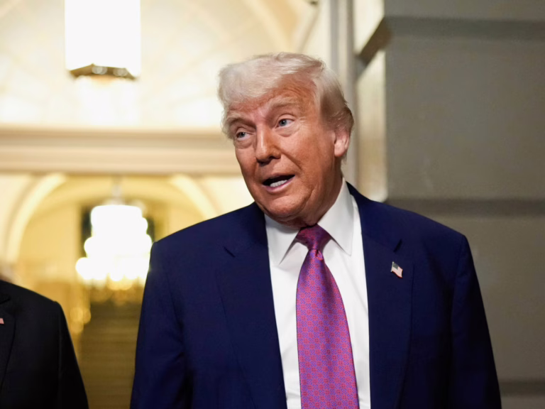 Trump nos dice que los fabricantes de software de diseño de chips para detener las ventas de China: Informe | Noticias tecnológicas