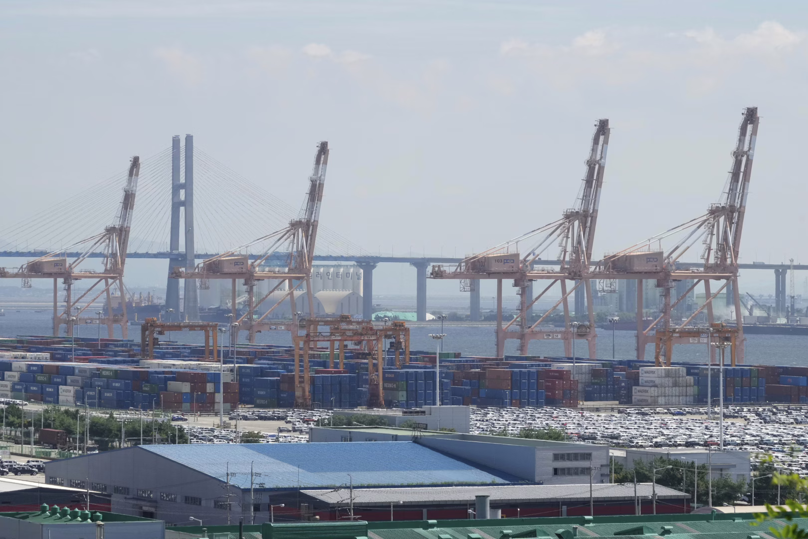 Trump para crear tarifas de acero y aluminio en cientos de bienes | Noticias de guerra empresarial