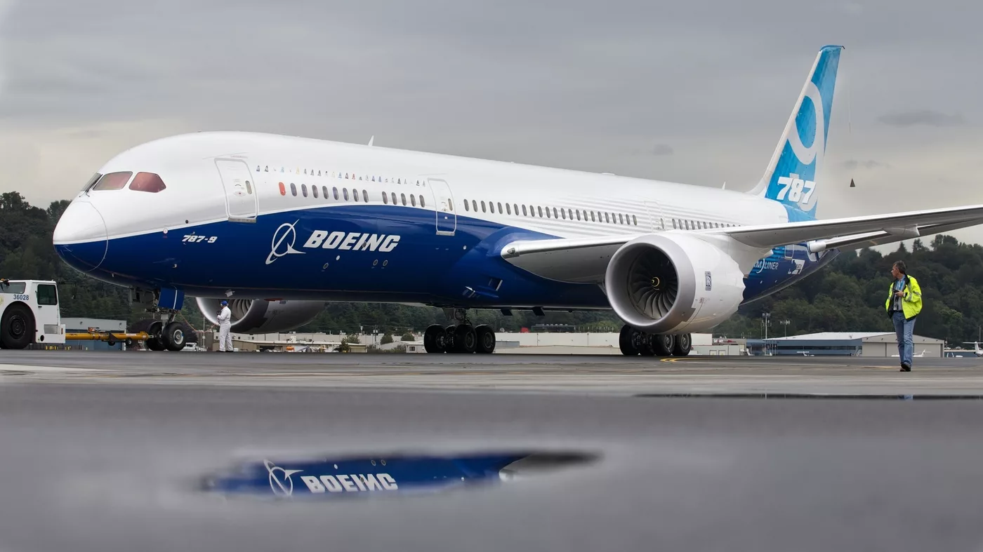 Un denunciante de Boeing expresa su preocupación por el 787: NPR