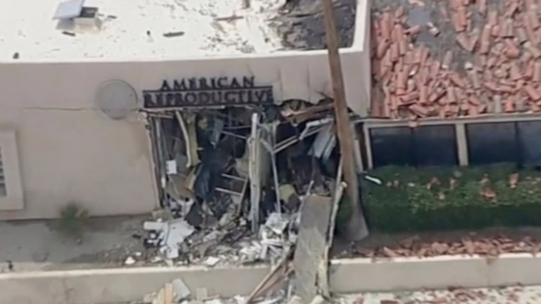 Uno muerto después de la explosión cerca de la clínica de fertilidad de Palm Springs | Noticias del crimen