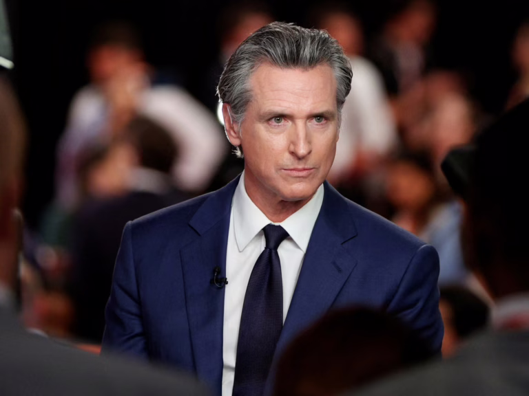 Verificación de hechos: ¿Gavin Newsom recortó $100 millones en fondos para la prevención de incendios? | Política Noticias
