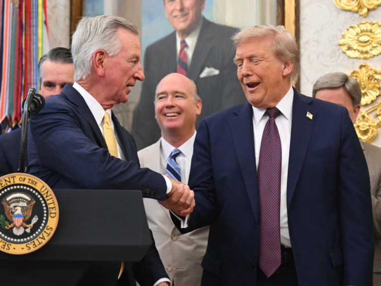 ¿Qué hay detrás del plan de Donald Trump para trasladar el comando espacial estadounidense a Alabama? | Noticias de Donald Trump