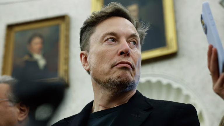 ¿Qué viene al lado de Dogs después de que Elon Musk dice que se va? : NPR